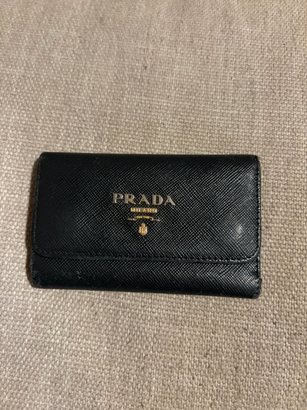 Prada Saffiano Metal 6-Hook Key Holder Nero Black Gold Hardware Italy 1M0222 - Picture 3 of 14
